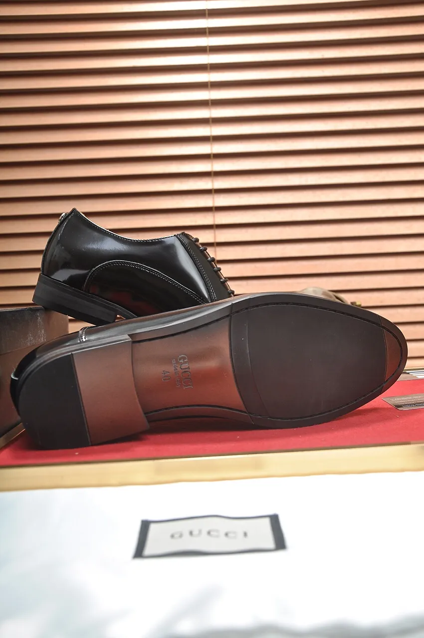 Men's shoes💰500💶Italy's top luxury men's shoe giant (GUCCI) (Gucci) (full cowhide lining) new arrival🍃Original European style🔰 Pleasant to the eye😍In order to make the shoes more durable and non-deformable🌀The production continues to follow traditional methods but there is still no lack of innovation💪Choose original sheepskin for the leather♻️ Smooth and natural And extra bright ⭐Made of imported cowhide, the first choice of rich people 38-45 (45 customized)